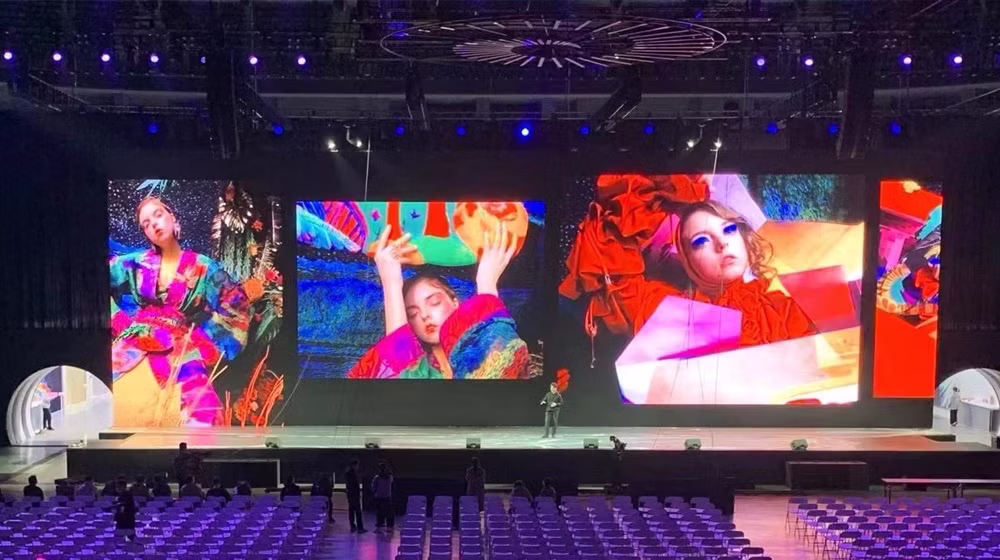 App gallery rental & staging